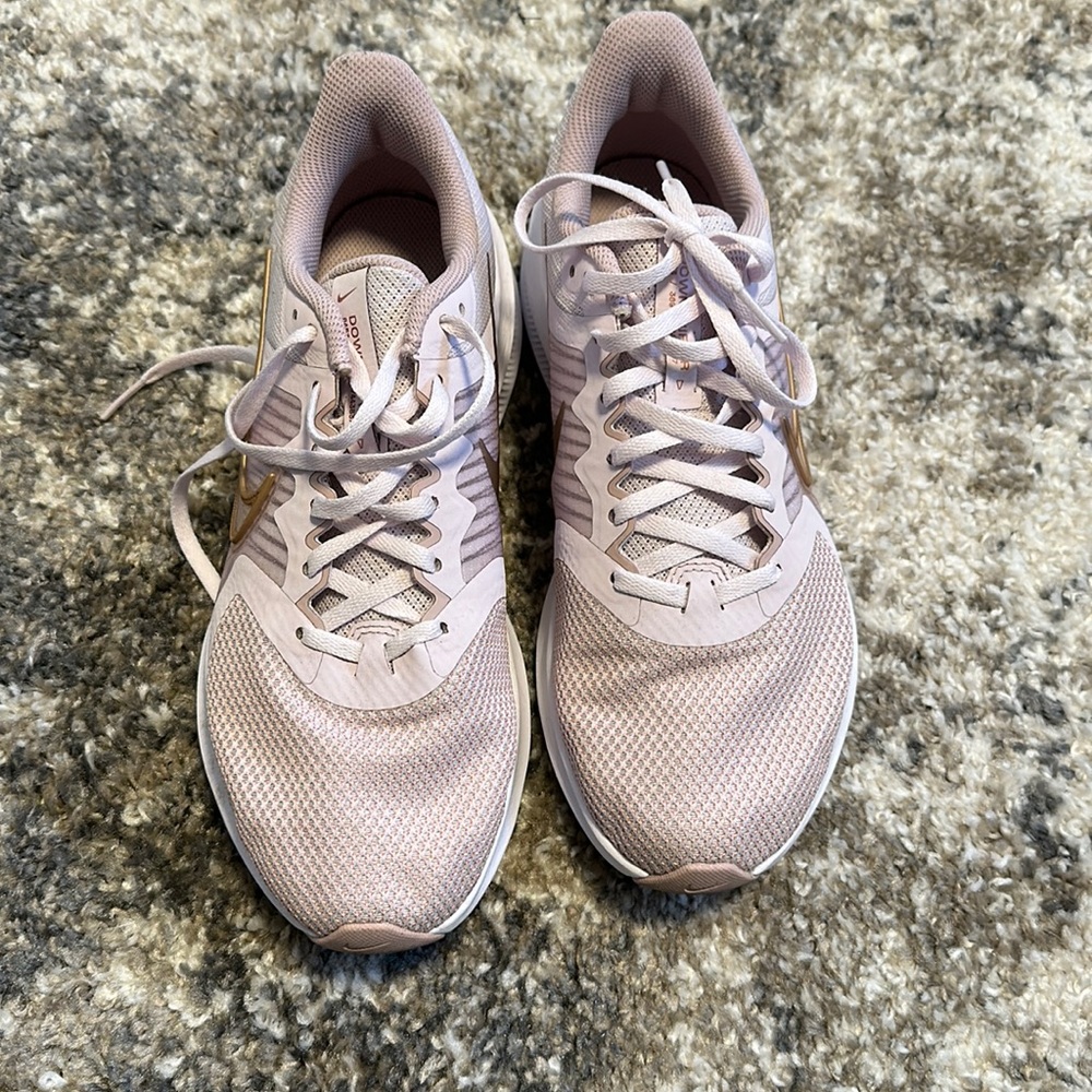 Women’s downshifter Nikes